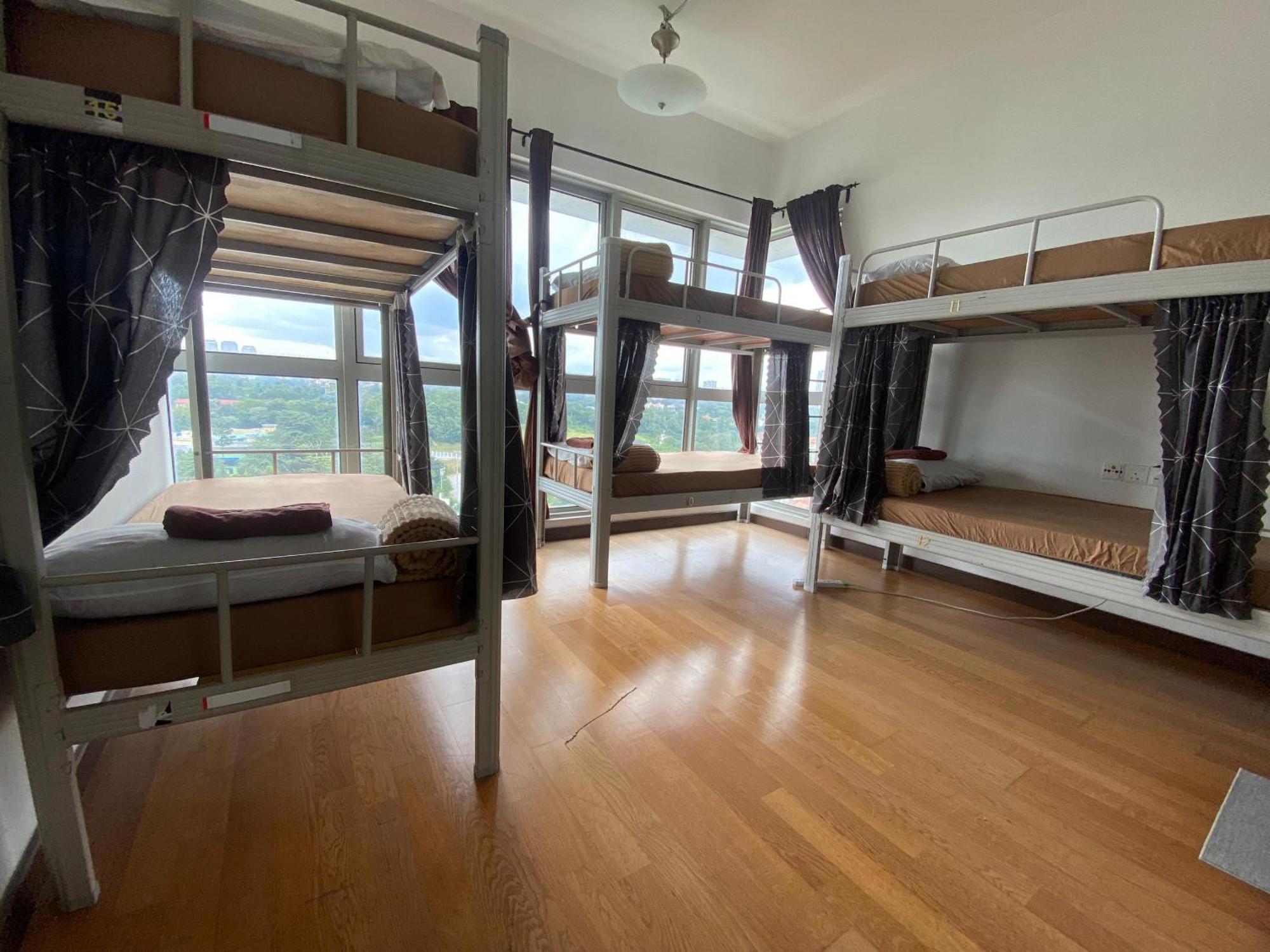 Regalia Bestfriend Hostel Kuala Lumpur Exterior foto