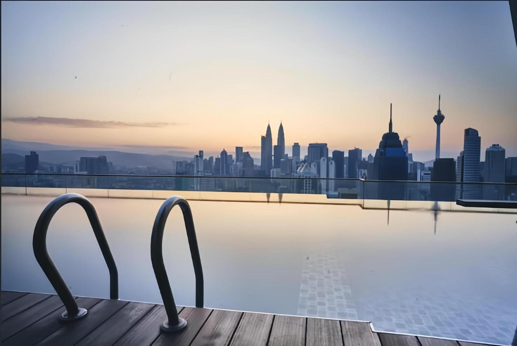 Regalia Bestfriend Hostel Kuala Lumpur Exterior foto